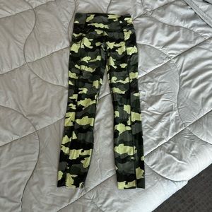 Fast and free lululemon camo leggings
